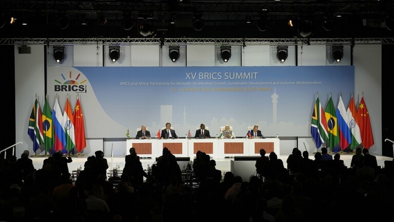 أعضاء دول بريكس يدعون لإرساء نظام عالمي جديد